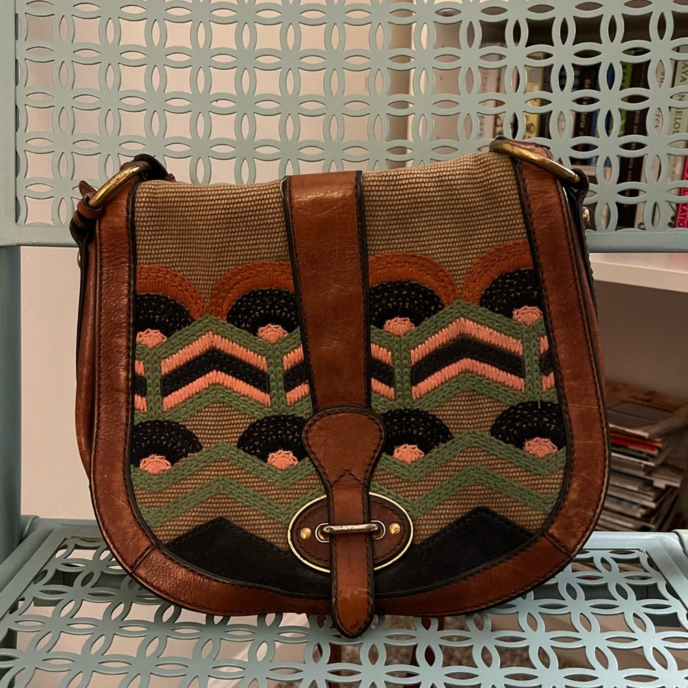 Fossil crossbody embroidered bag